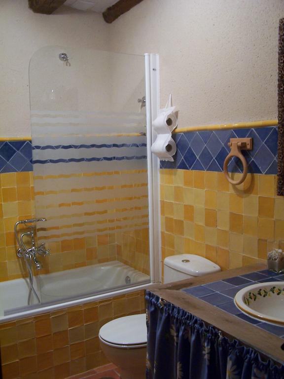 La Fuente Del Monte Villa Caballar Стая снимка