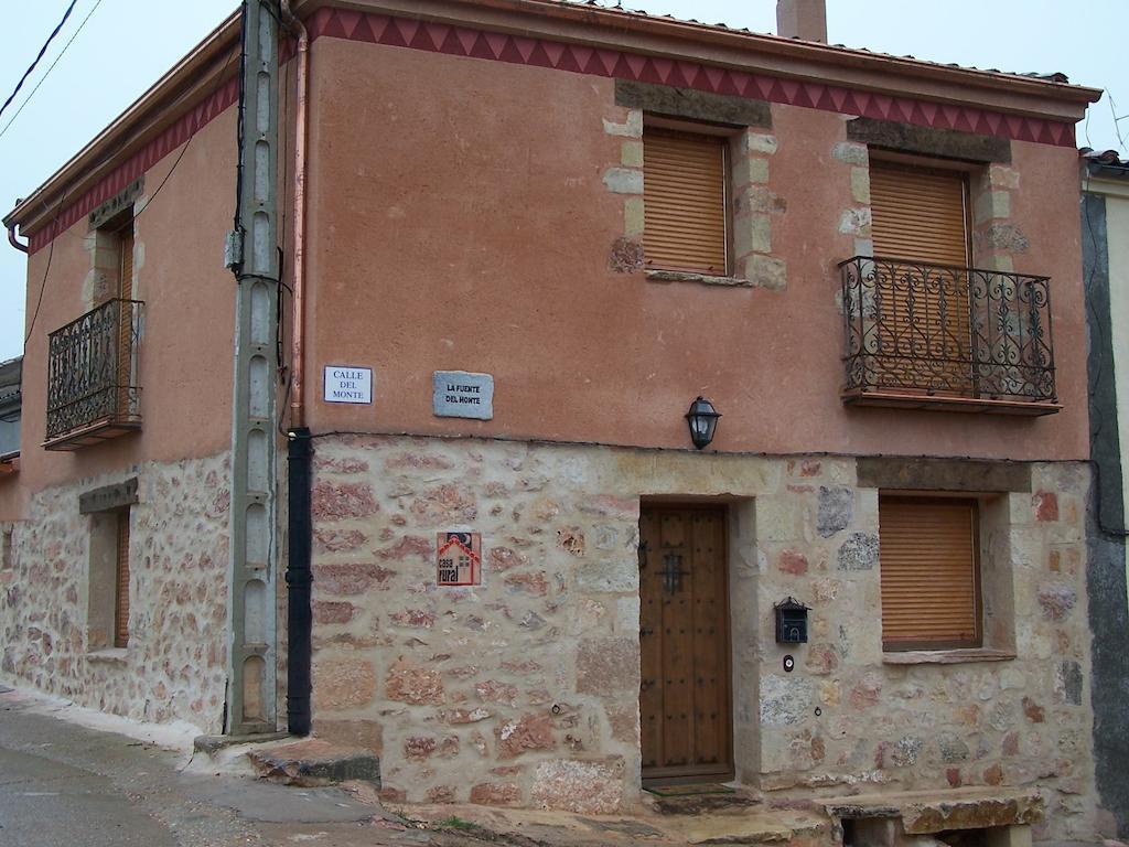 La Fuente Del Monte Villa Caballar Екстериор снимка